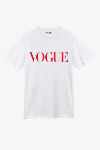 T Shirt VOGUE bianca con logo stampato rosso